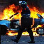 Britská polícia sa pripravuje odvrátiť 10 teroristických útokov naraz